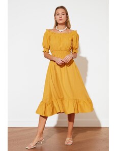 Ženska obleka Trendyol Pleated