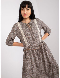 Fashionhunters Casual brown dress with 3/4 sleeves RUE PARIS