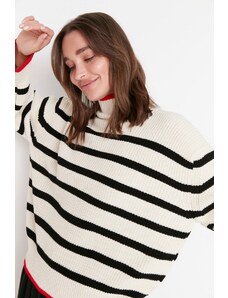 Trendyol široko prilegajoč se črtasti pleteninski pulover v Ecruju