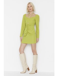 Trendyol Limited Edition zelena nagubana obleka