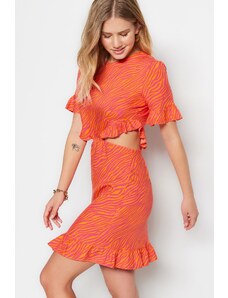 Trendyol oranžna izrezana podrobna tkana obleka