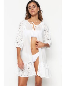 Trendyol bela mini tkana vezena obleka za plažo