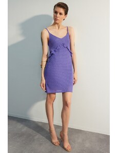 Trendyol Limited Edition vijolično pletena mini obleka z nabori in vrhunsko teksturirano tkanino