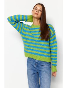 Trendyol zeleni mehki teksturirani pulover za pletenine