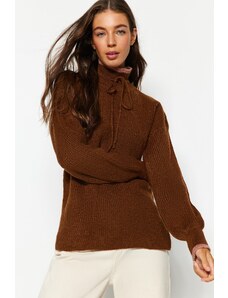 Trendyol rjavi kontrastni pulover za pletenine z mehko teksturo