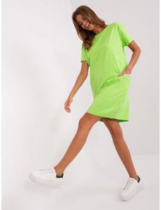 Fashionhunters Light green basic dress with a round neckline