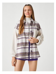 Koton Lumberjack majica in jakna prevelike podrobne žepe in gumbe.