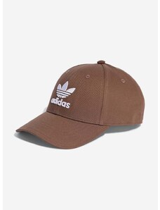 Bombažna bejzbolska kapa adidas Originals rjava barva