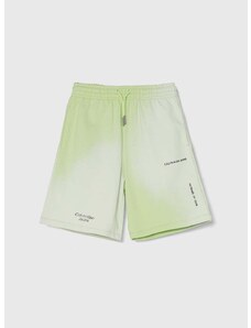 Otroške bombažne kratke hlače Calvin Klein Jeans zelena barva