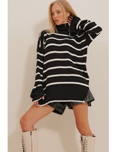 Trend Alaçatı Stili Women's Black Striped Turtleneck Oversized Sweater