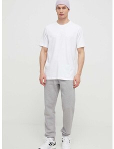 Bombažna kratka majica adidas Originals Fashion Graphic moška, bela barva, IT7494