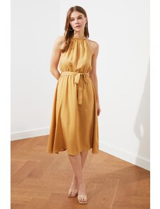 Ženska obleka Trendyol Midi