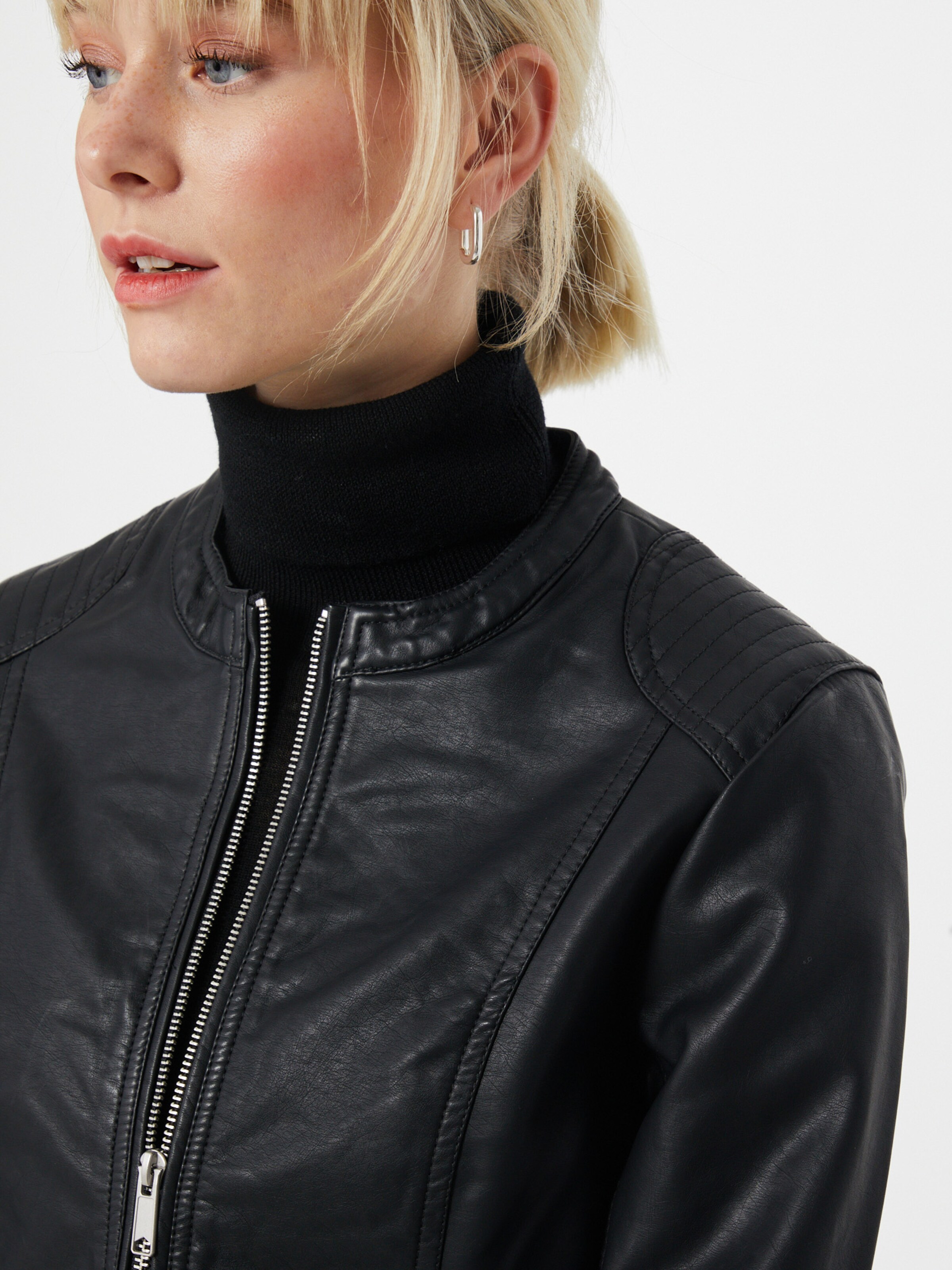 b.young Prehodna jakna črna