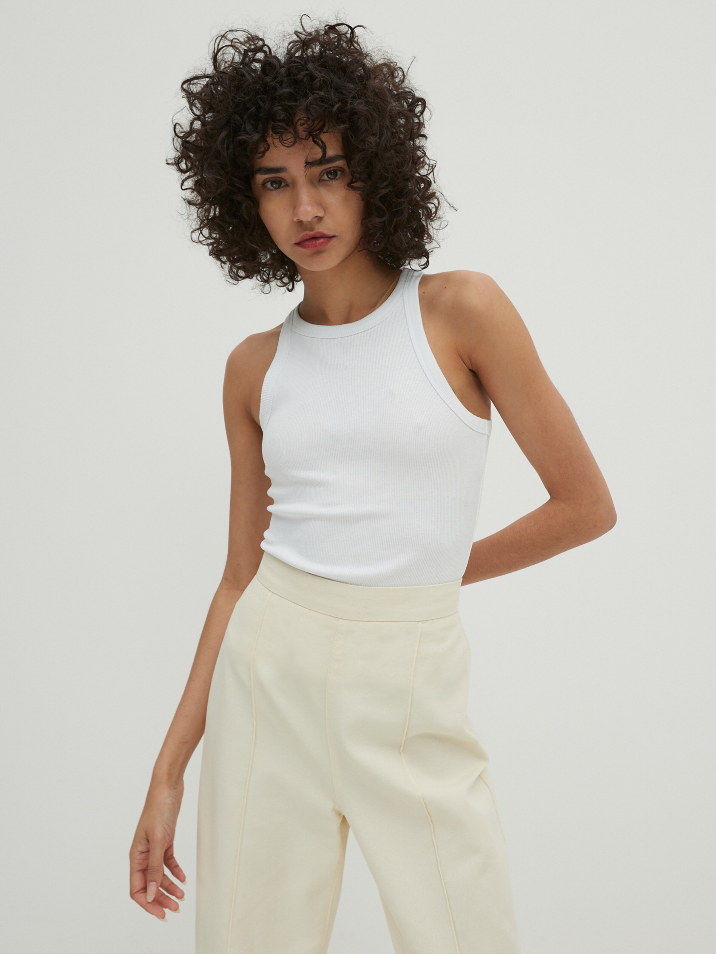 EDITED Top 'Orelia' bela