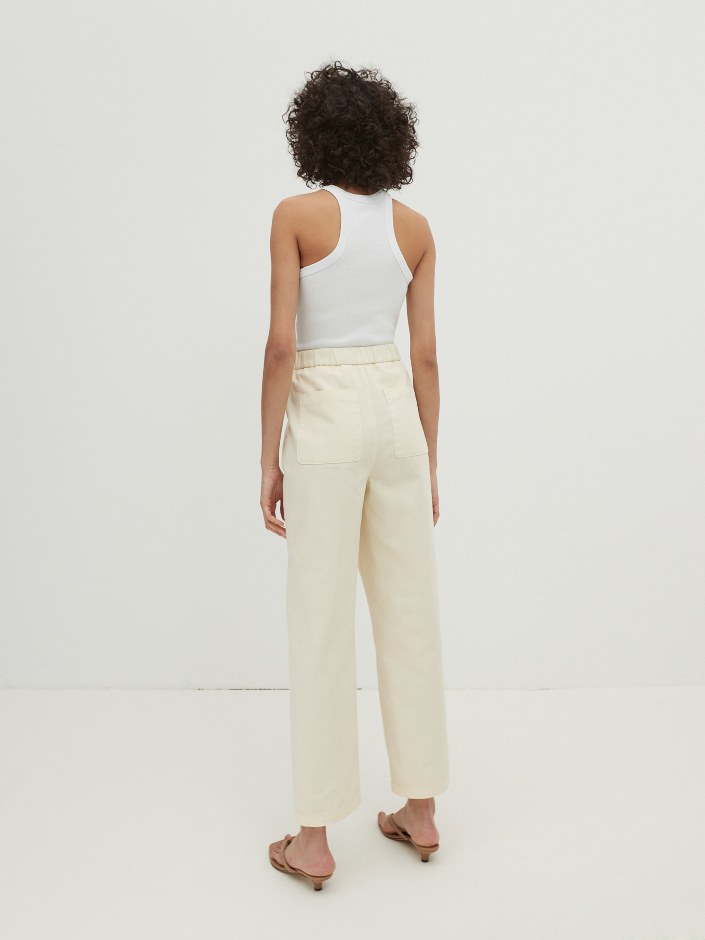 EDITED Top 'Orelia' bela