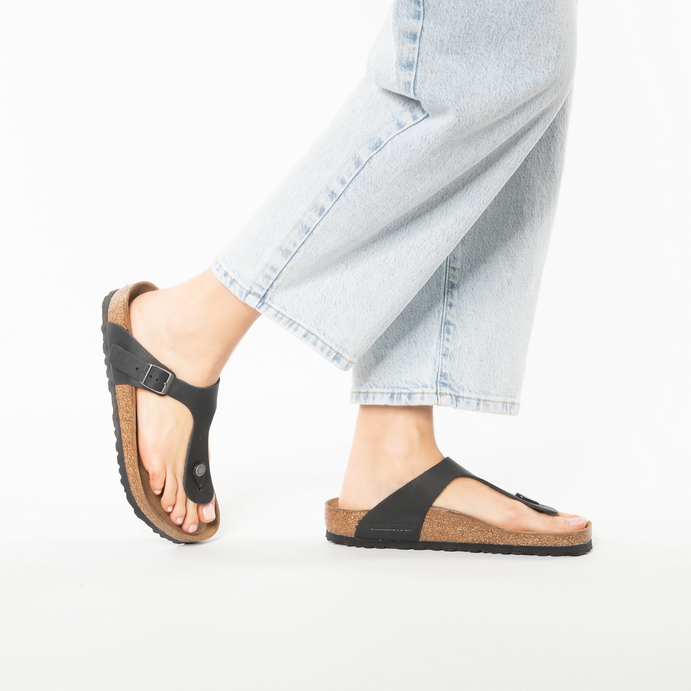 BIRKENSTOCK Japonke 'Gizeh' črna