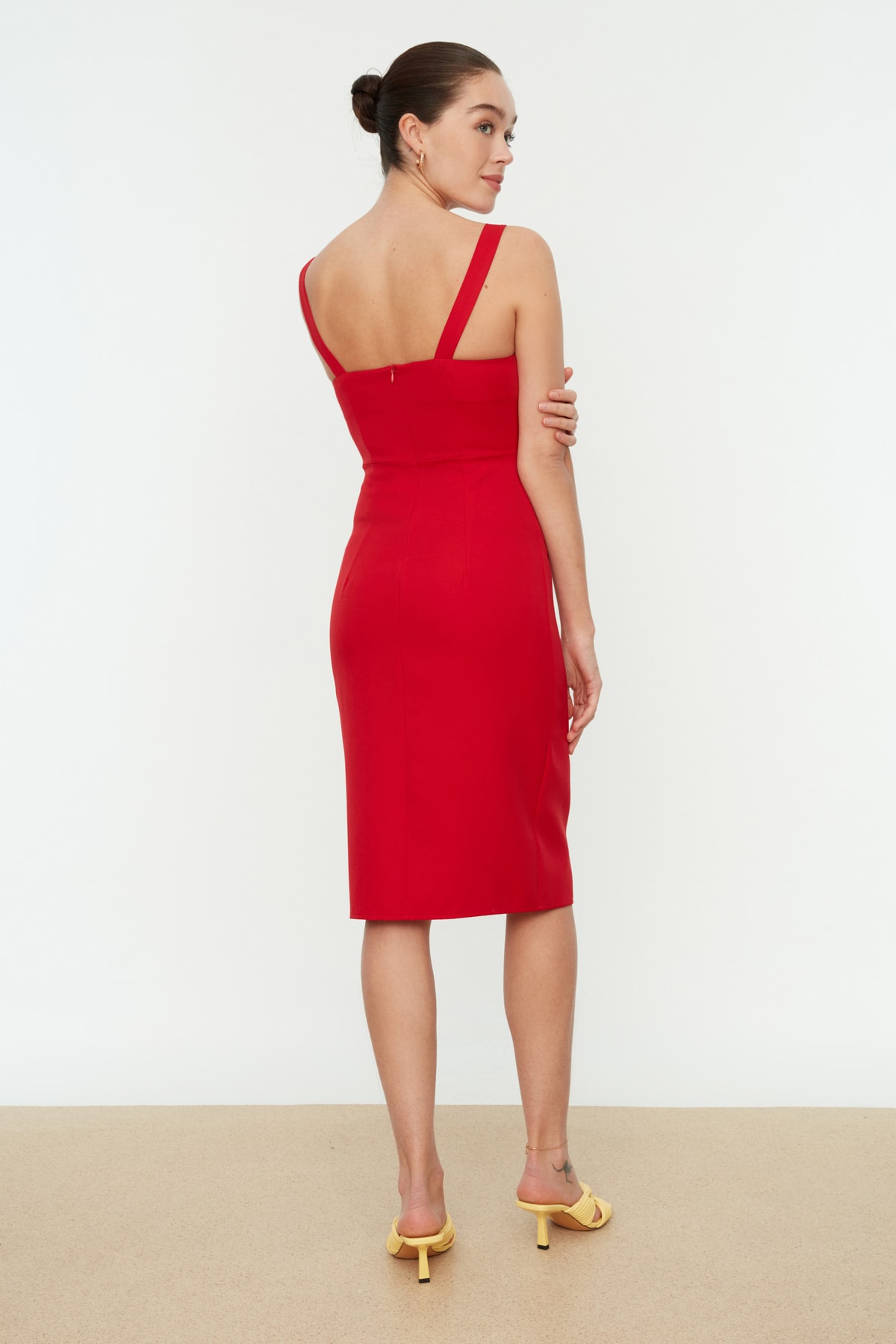 Ženska obleka Trendyol Midi