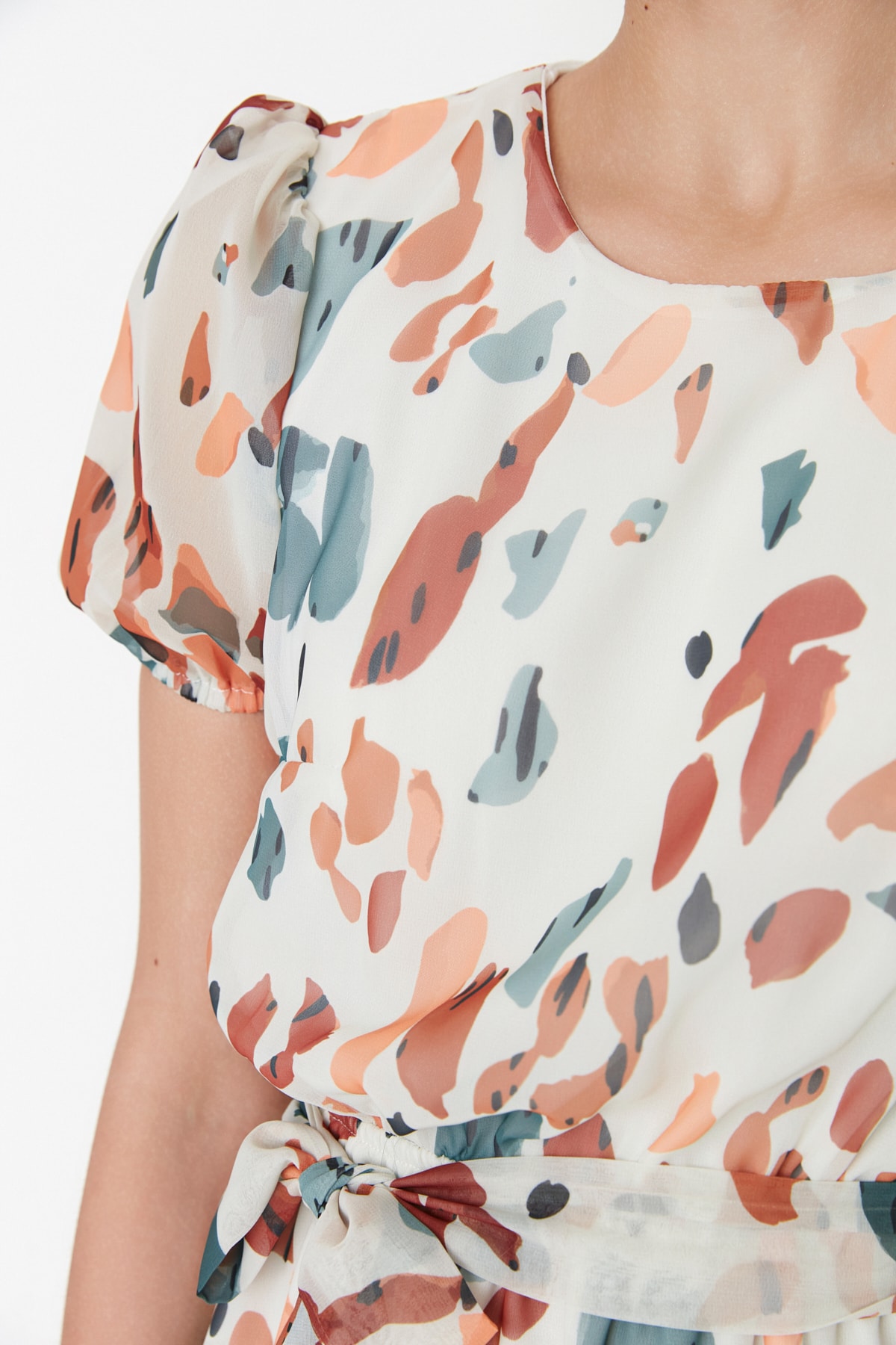 Ženska obleka Trendyol Ecru