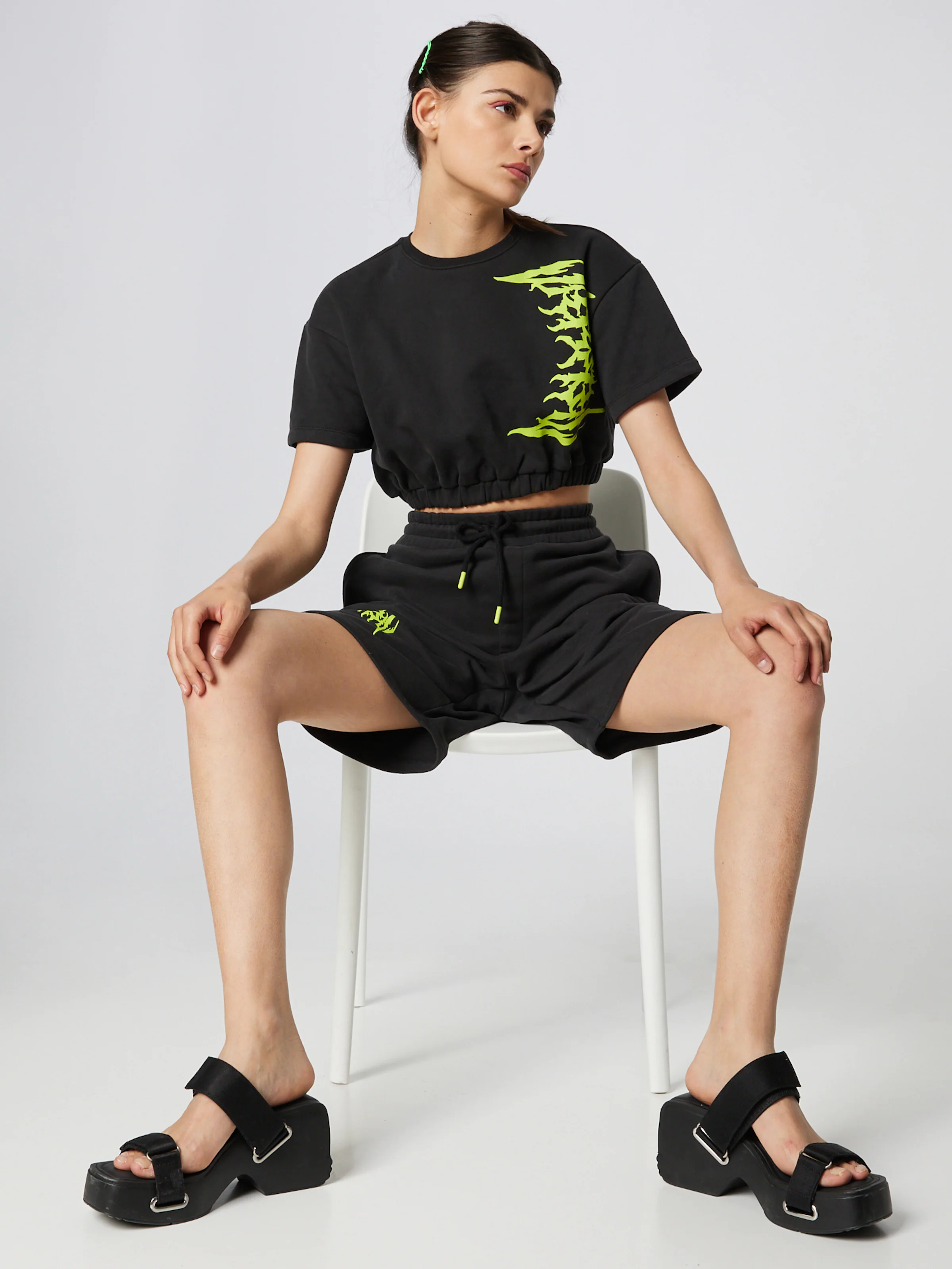 VIERVIER Majica 'Marit' črna