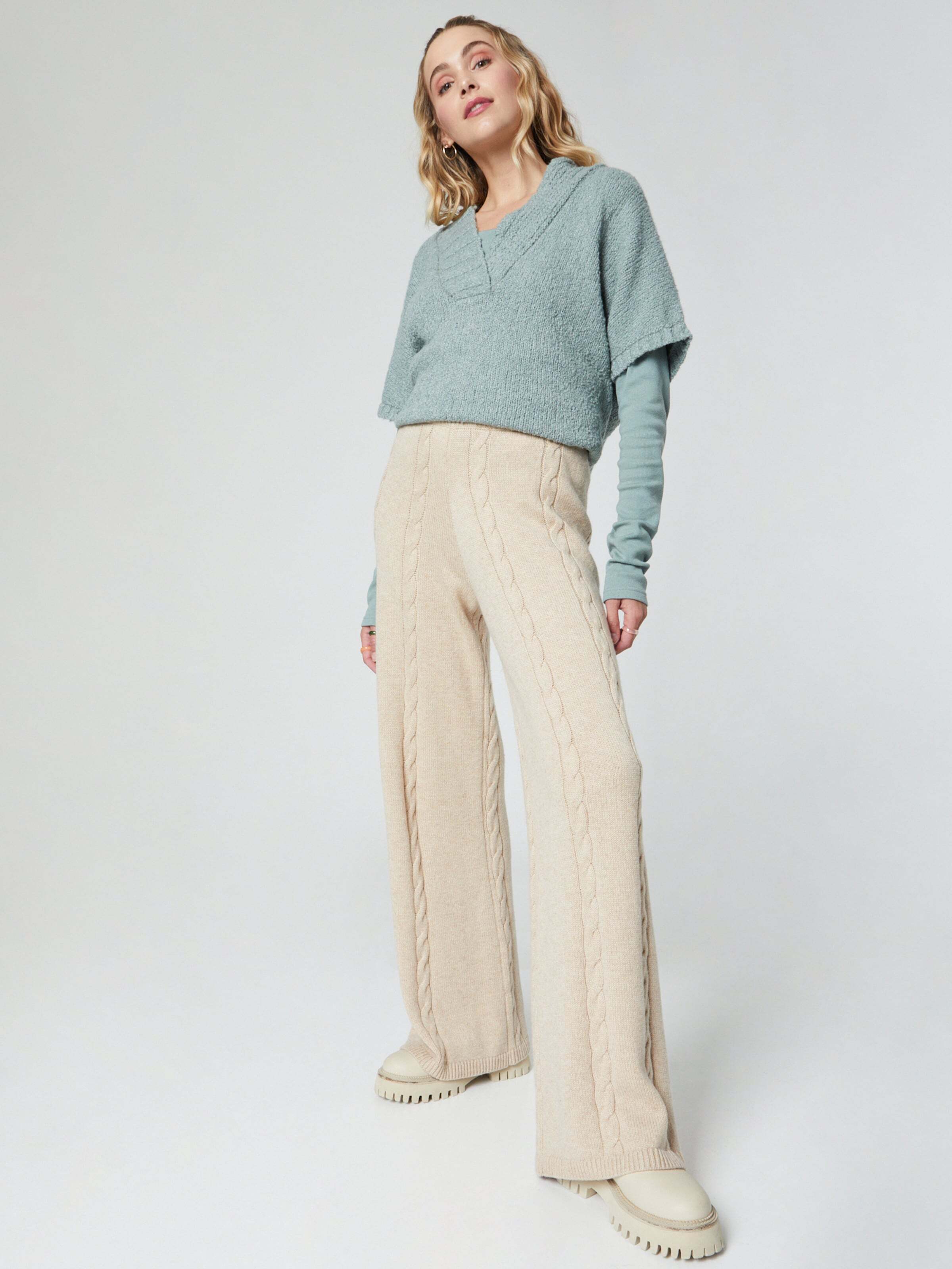 florence by mills exclusive for ABOUT YOU Hlače 'Rosa' progasto bež