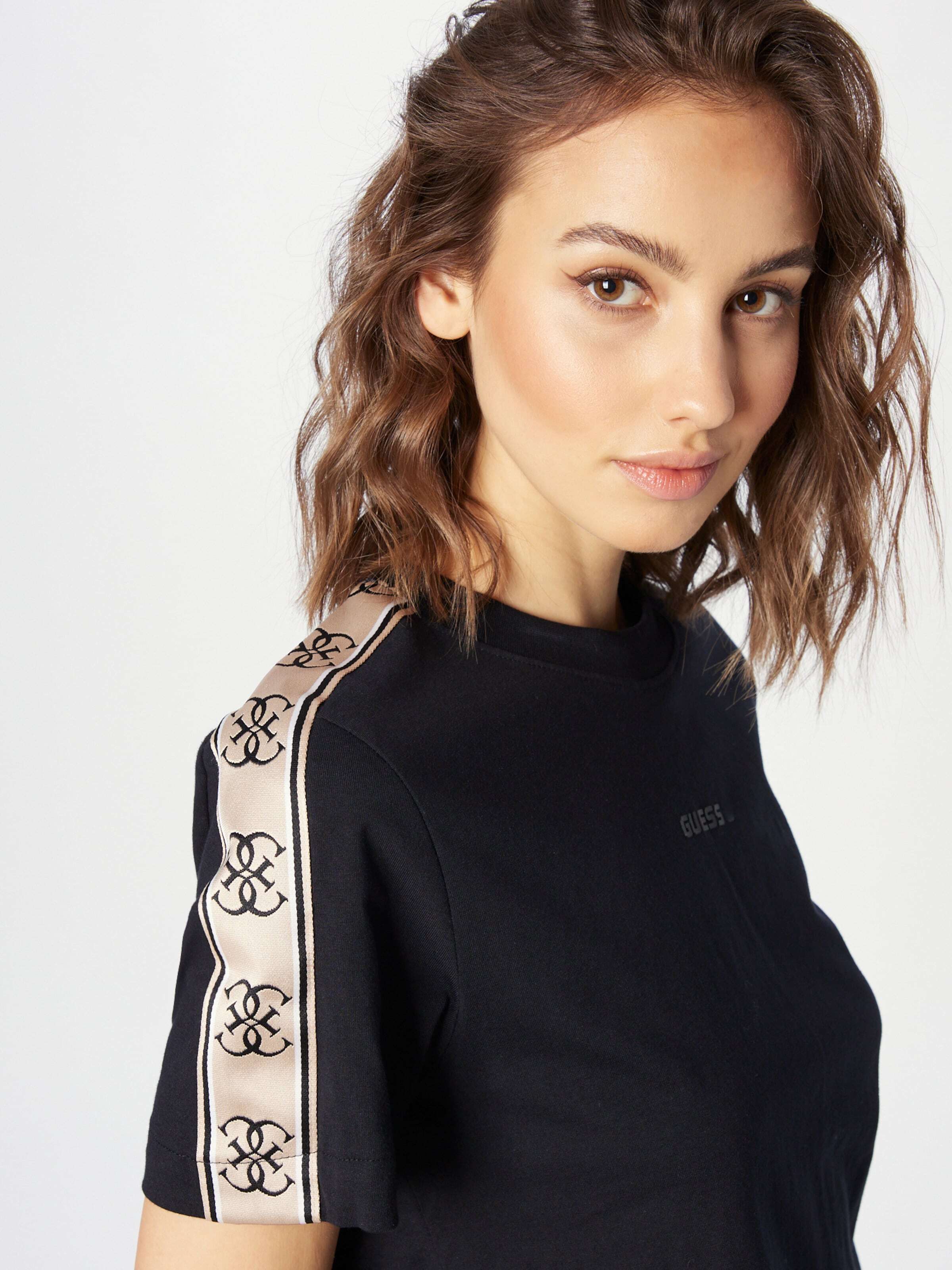 GUESS Funkcionalna majica 'BRITNEY' bež / črna / bela