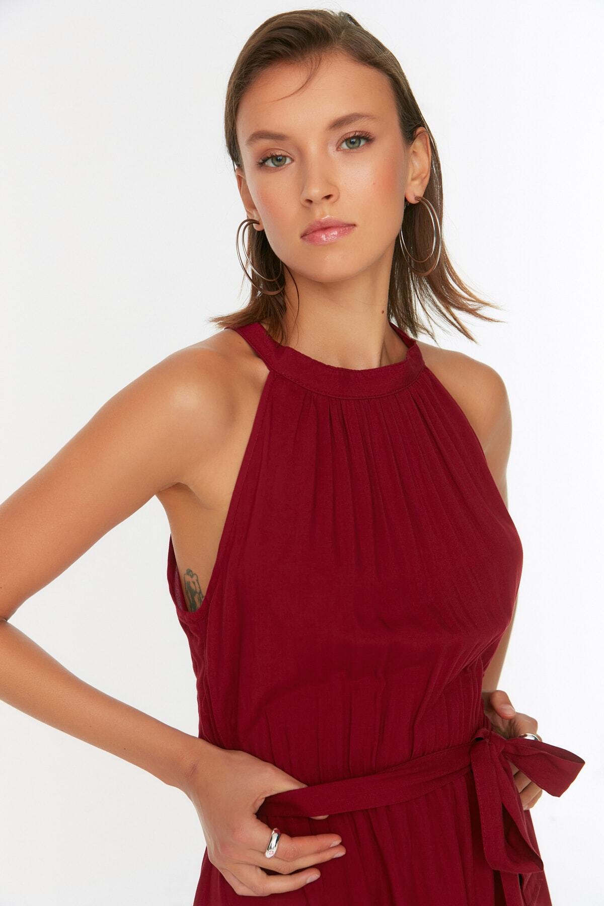 Ženska obleka Trendyol Midi