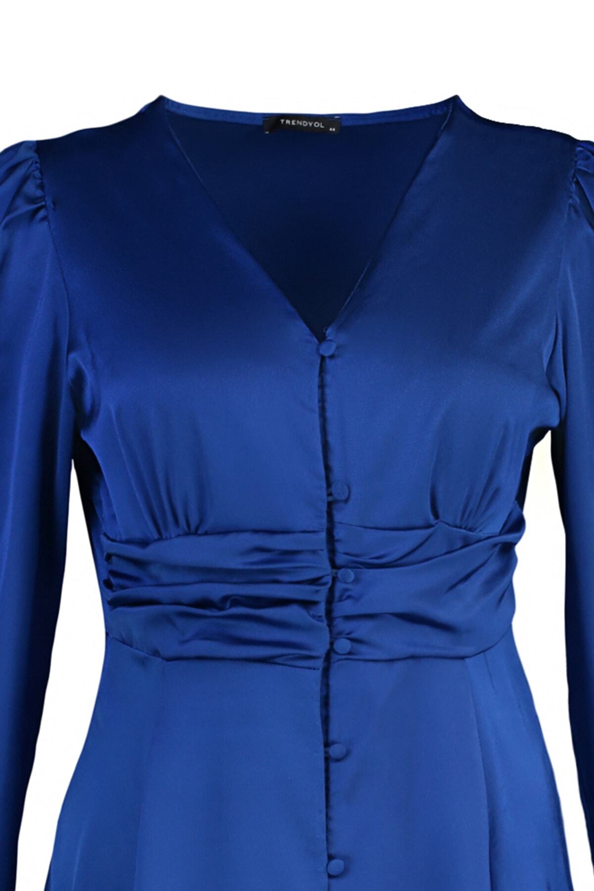 Trendyol krivulja Indigo gumb Podrobna satenska tkana obleka
