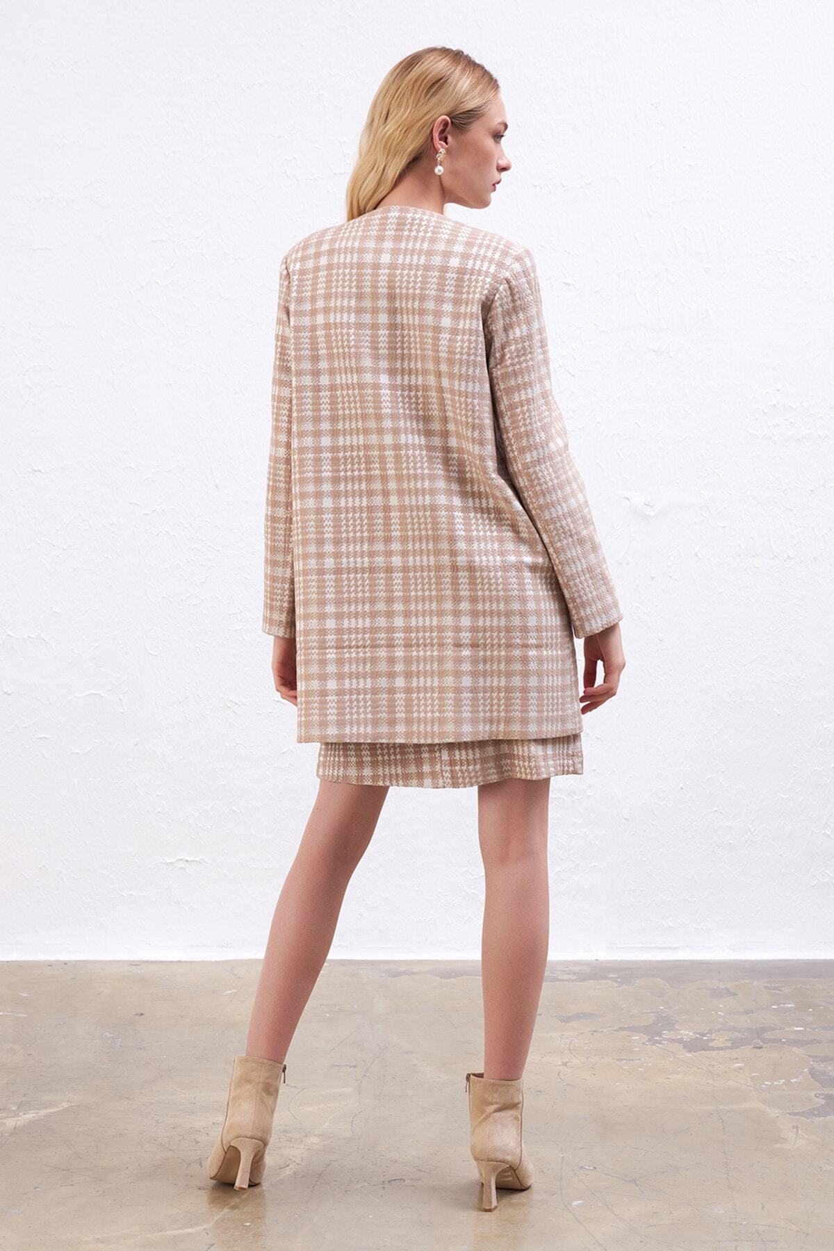 Gusto Plaid Kaftan - Beige