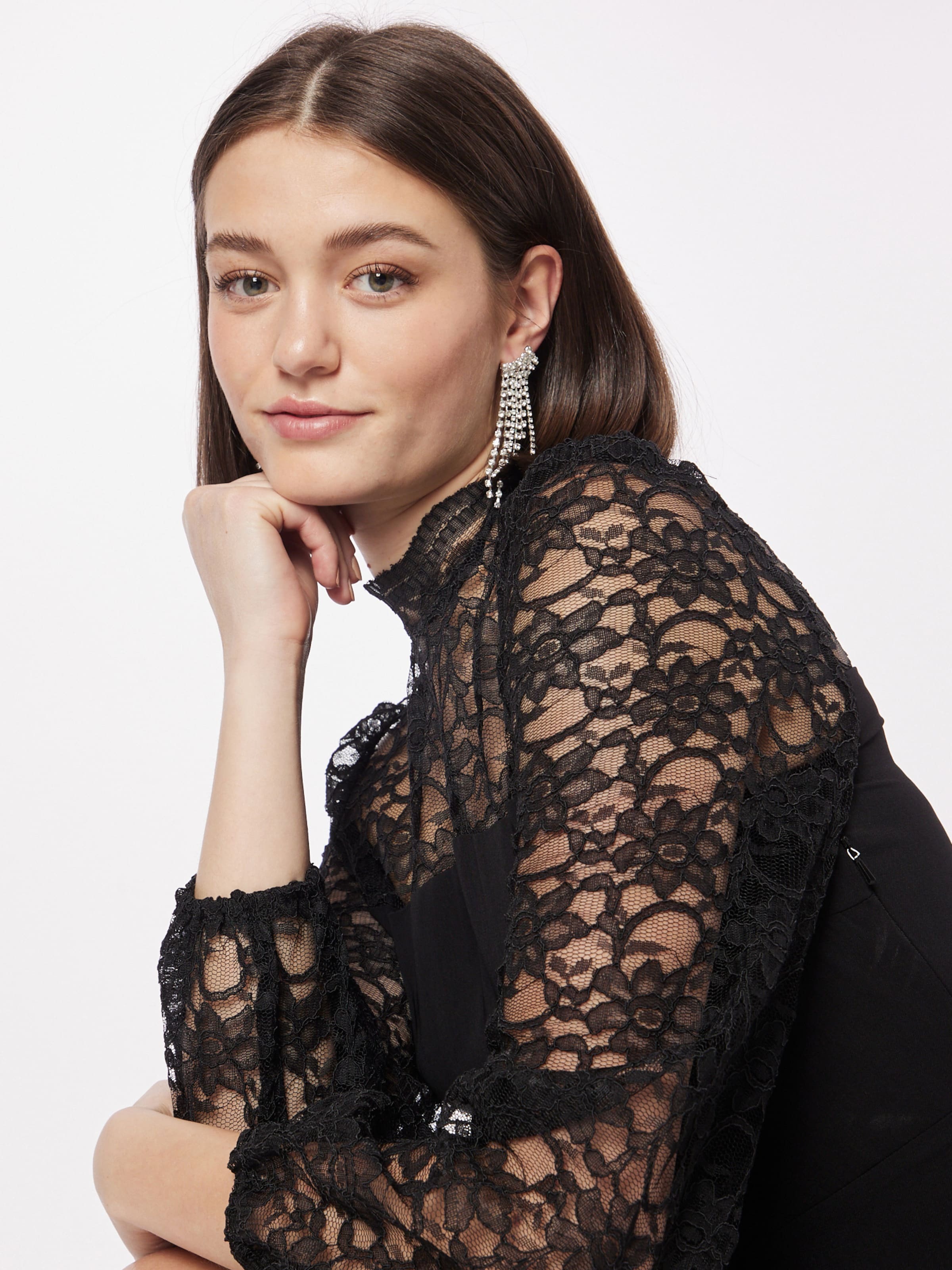 Dorothy Perkins Koktejl obleka črna