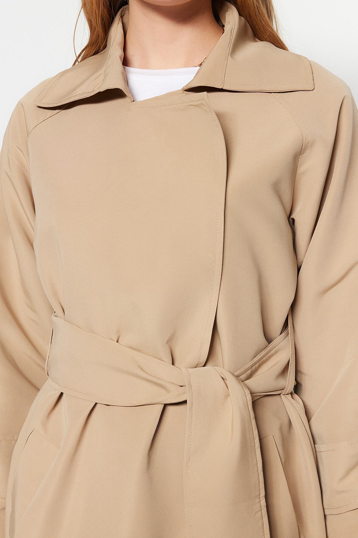 Trendyol bež prevelik širok ovratnik in pas podroben trench plašč