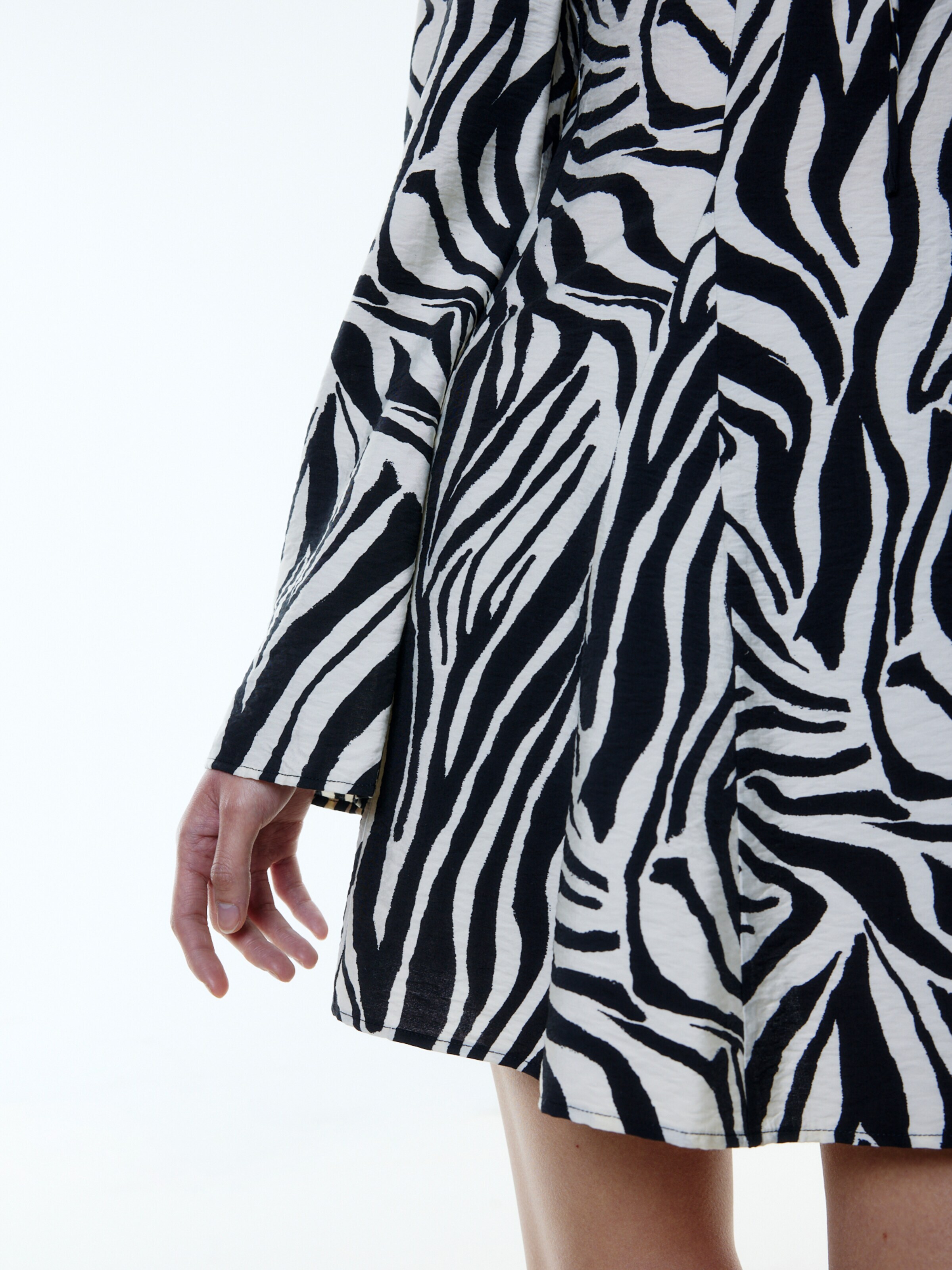 EDITED Obleka 'Prudence' bež / črna