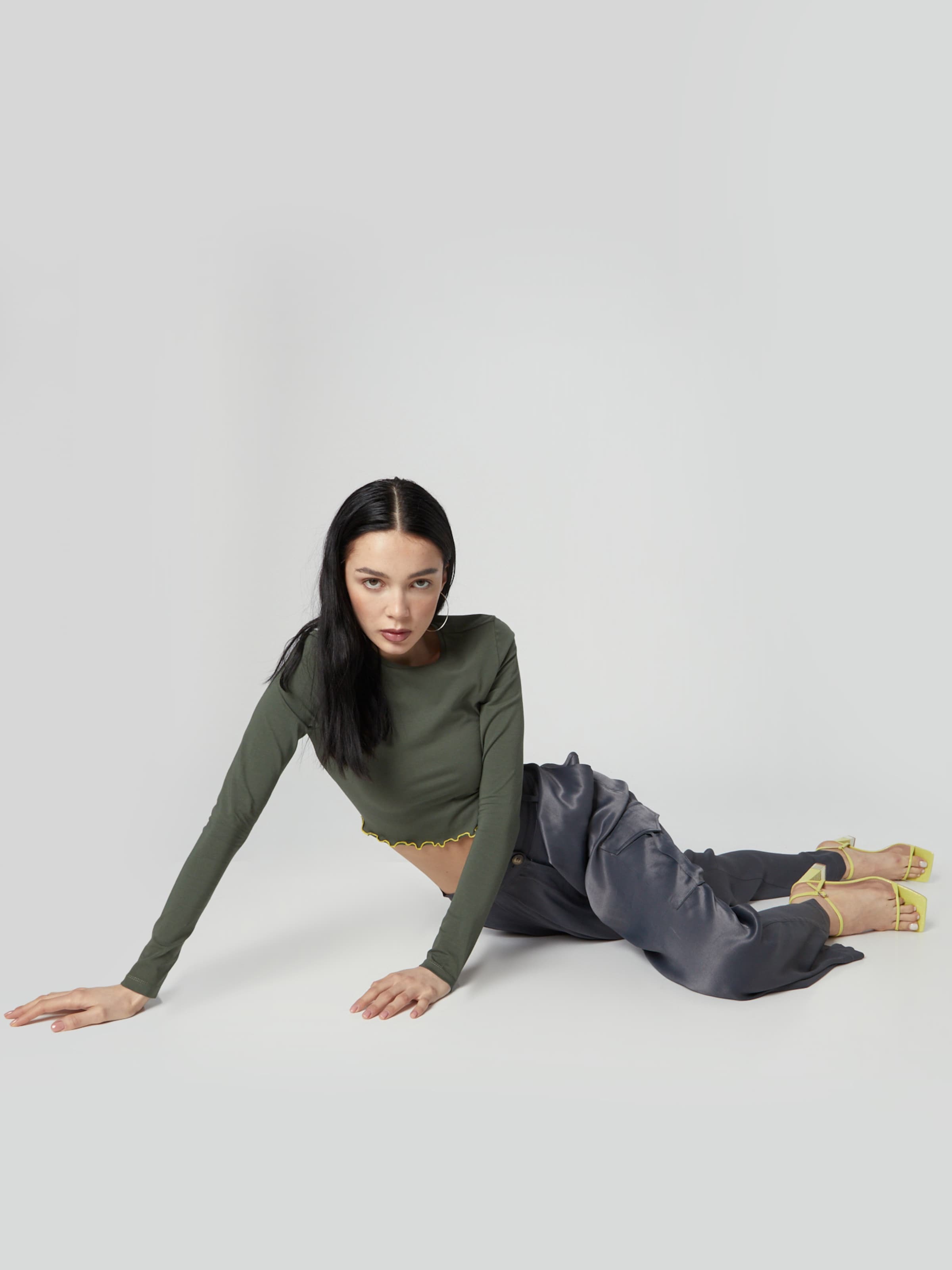 ABOUT YOU x Chiara Biasi Majica 'Jule' kaki