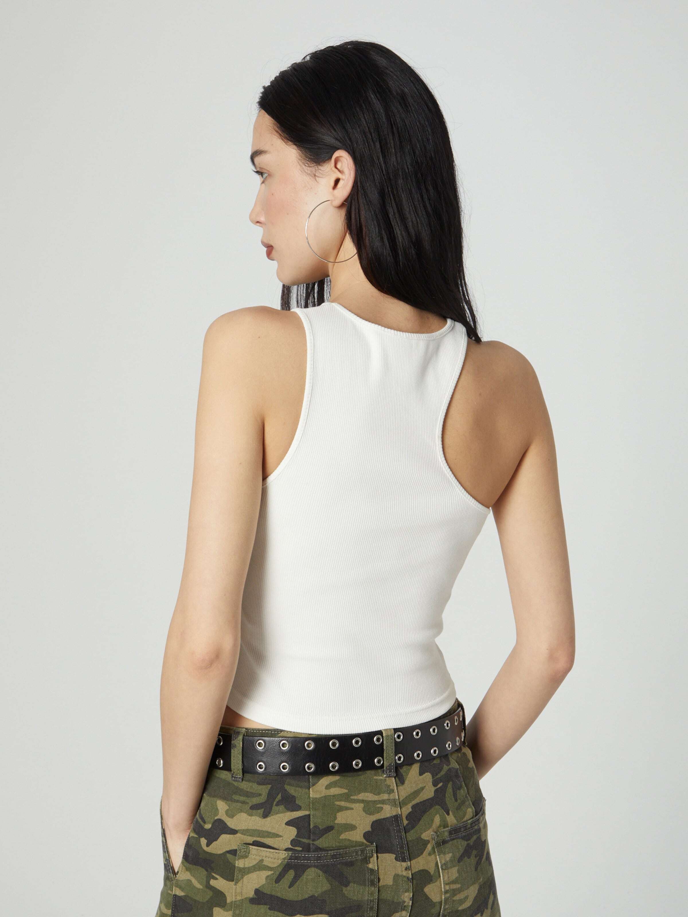 ABOUT YOU x Chiara Biasi Top 'Suki' bela