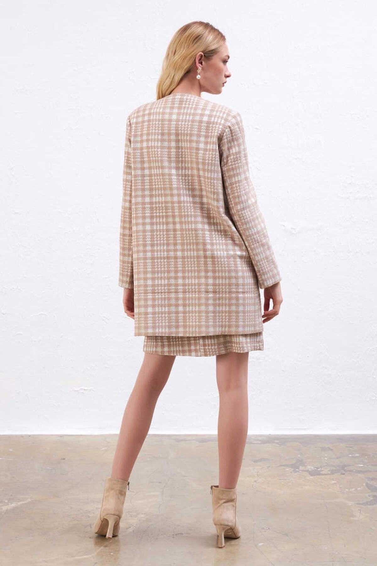 Gusto Plaid Kaftan - Beige