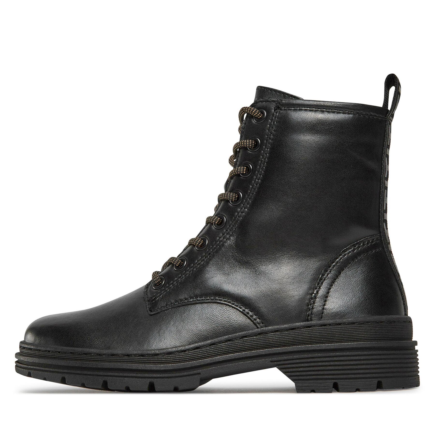 Pohodni čevlji Tamaris