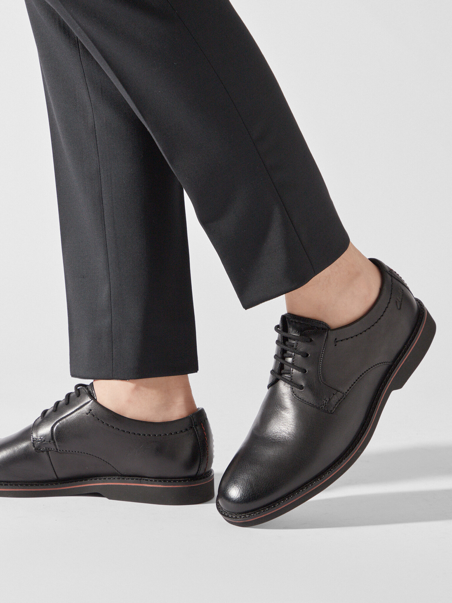 Nizki čevlji Clarks