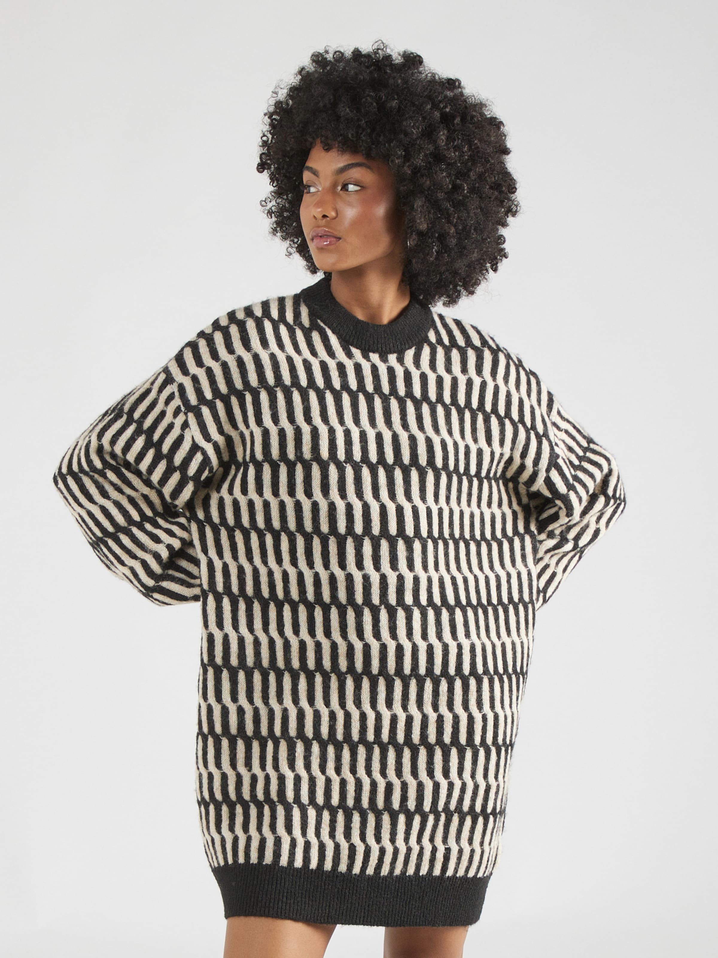 florence by mills exclusive for ABOUT YOU Pletena obleka 'Windy Drive' črna / bela