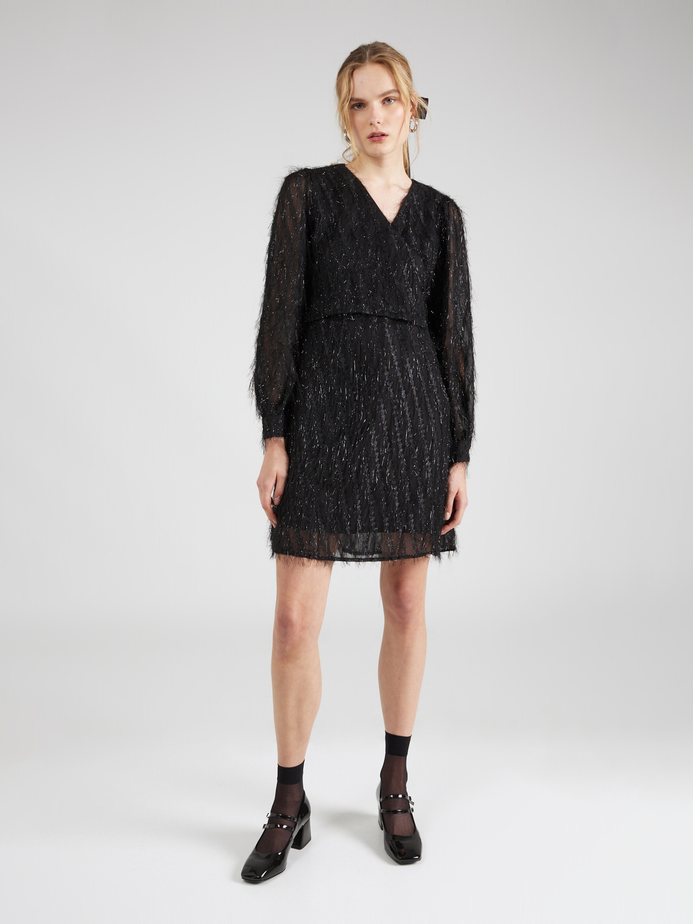 Moves Obleka 'Millana' črna