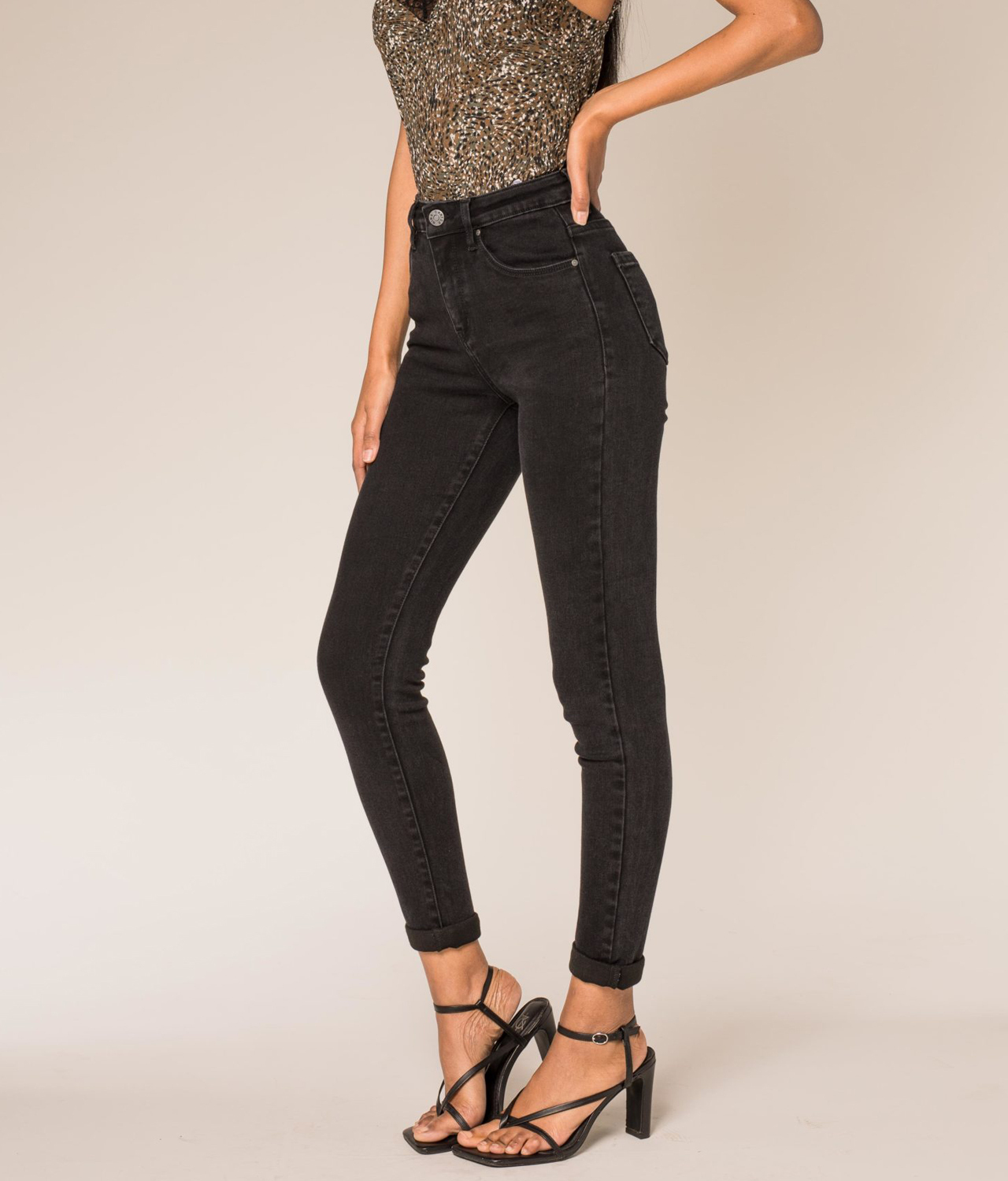 Superfashion Kavbojke z visokim pasom Skinny P173