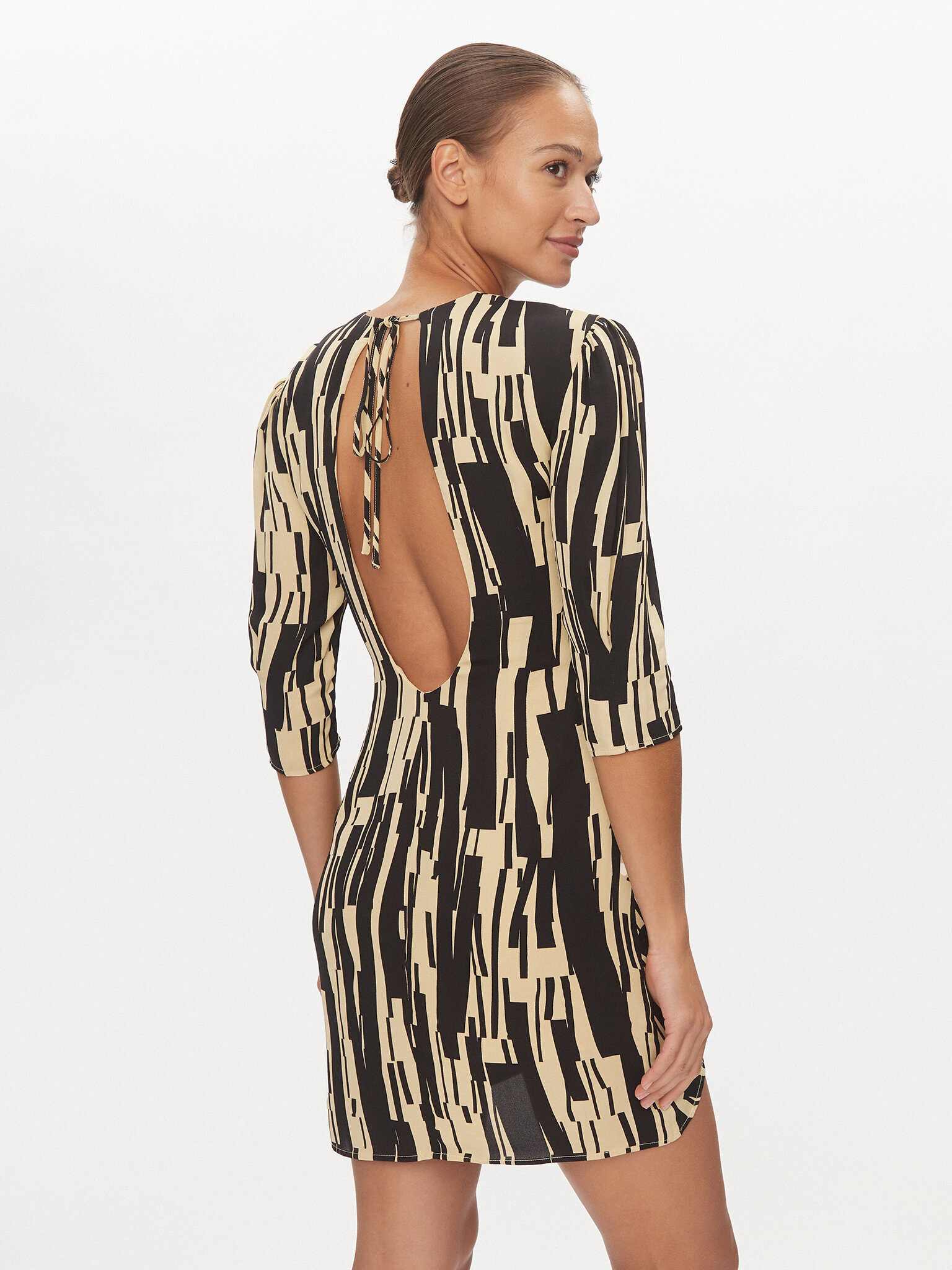 Cocktail obleka DKNY