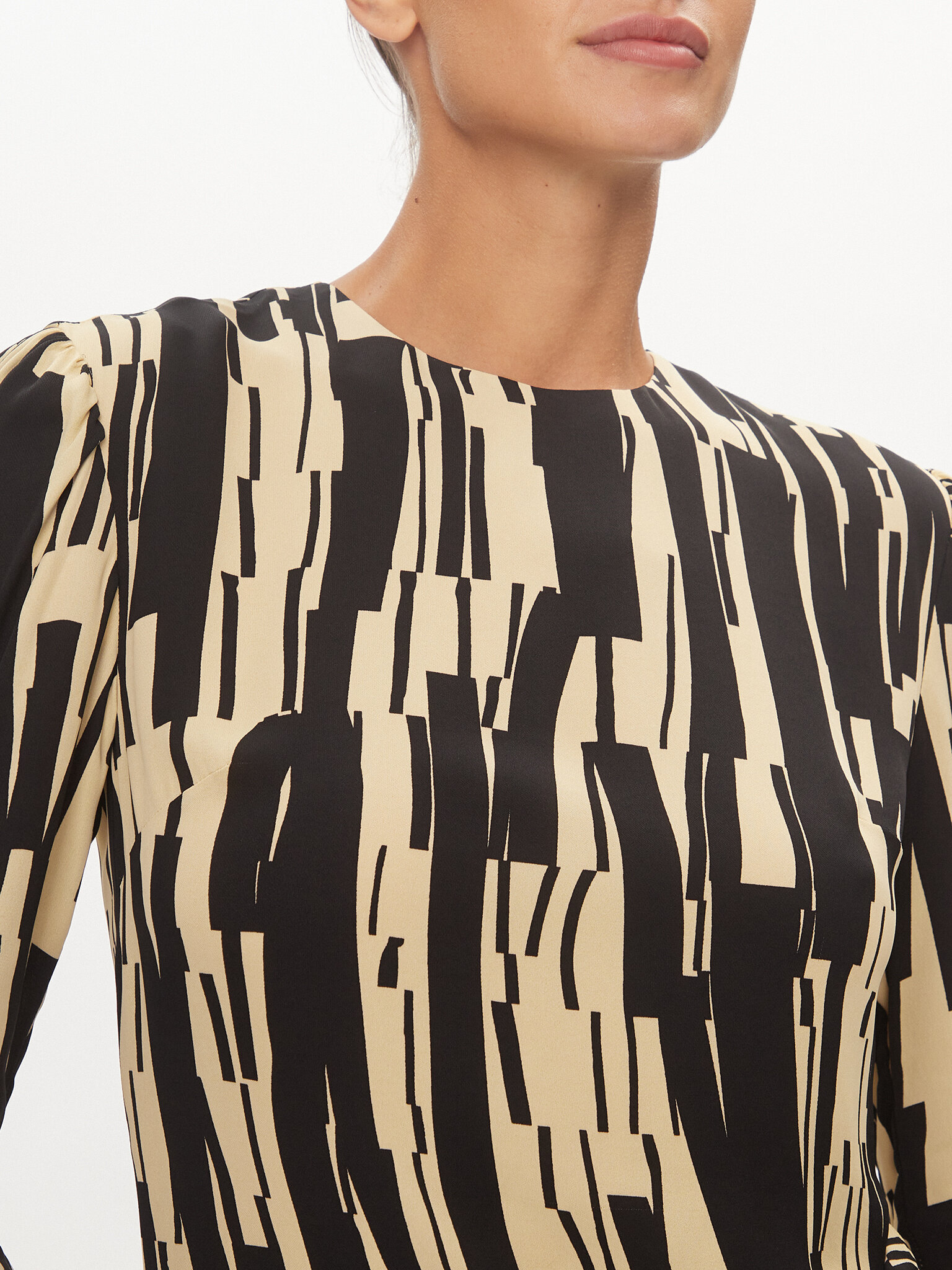 Cocktail obleka DKNY