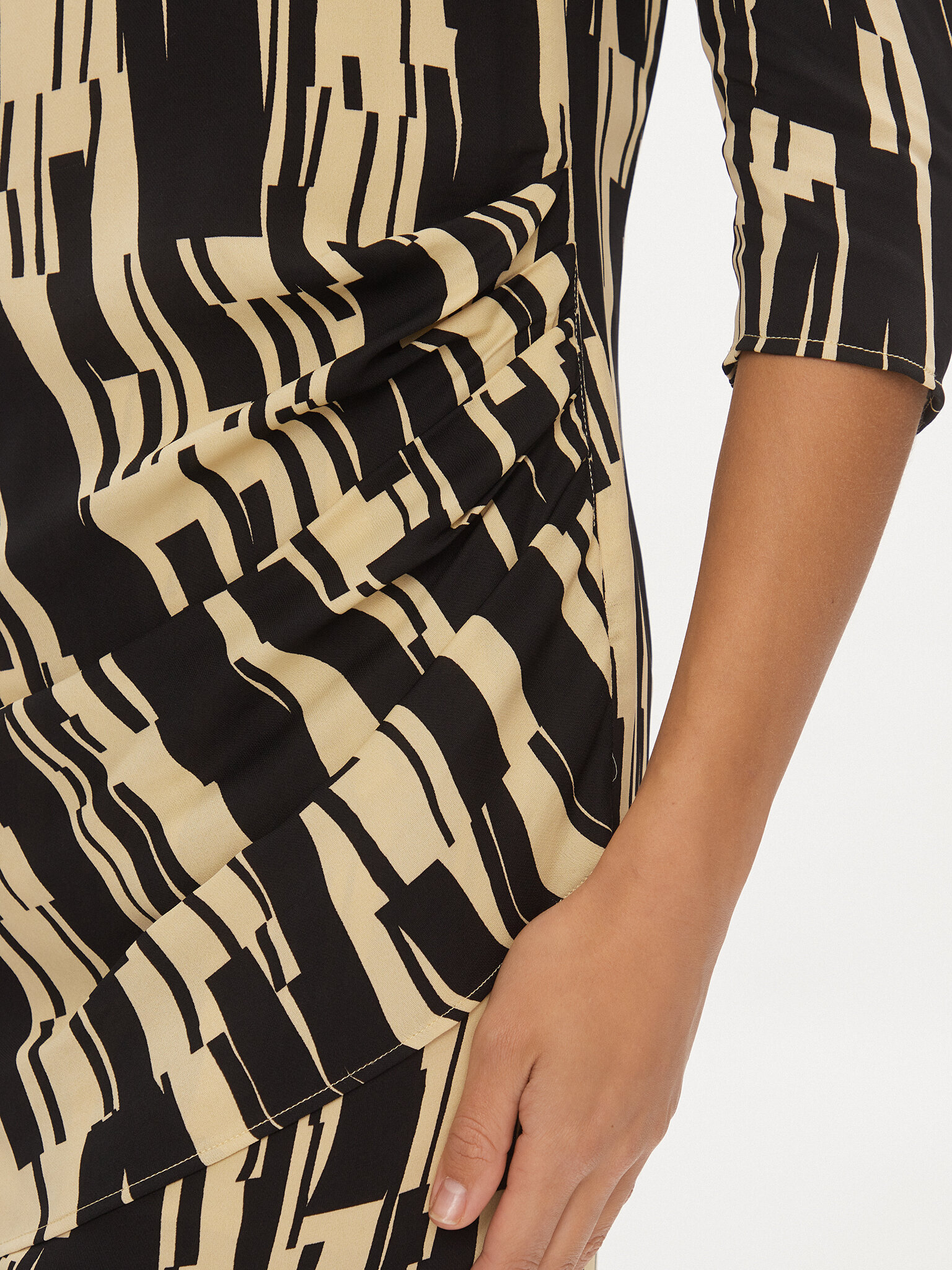 Cocktail obleka DKNY