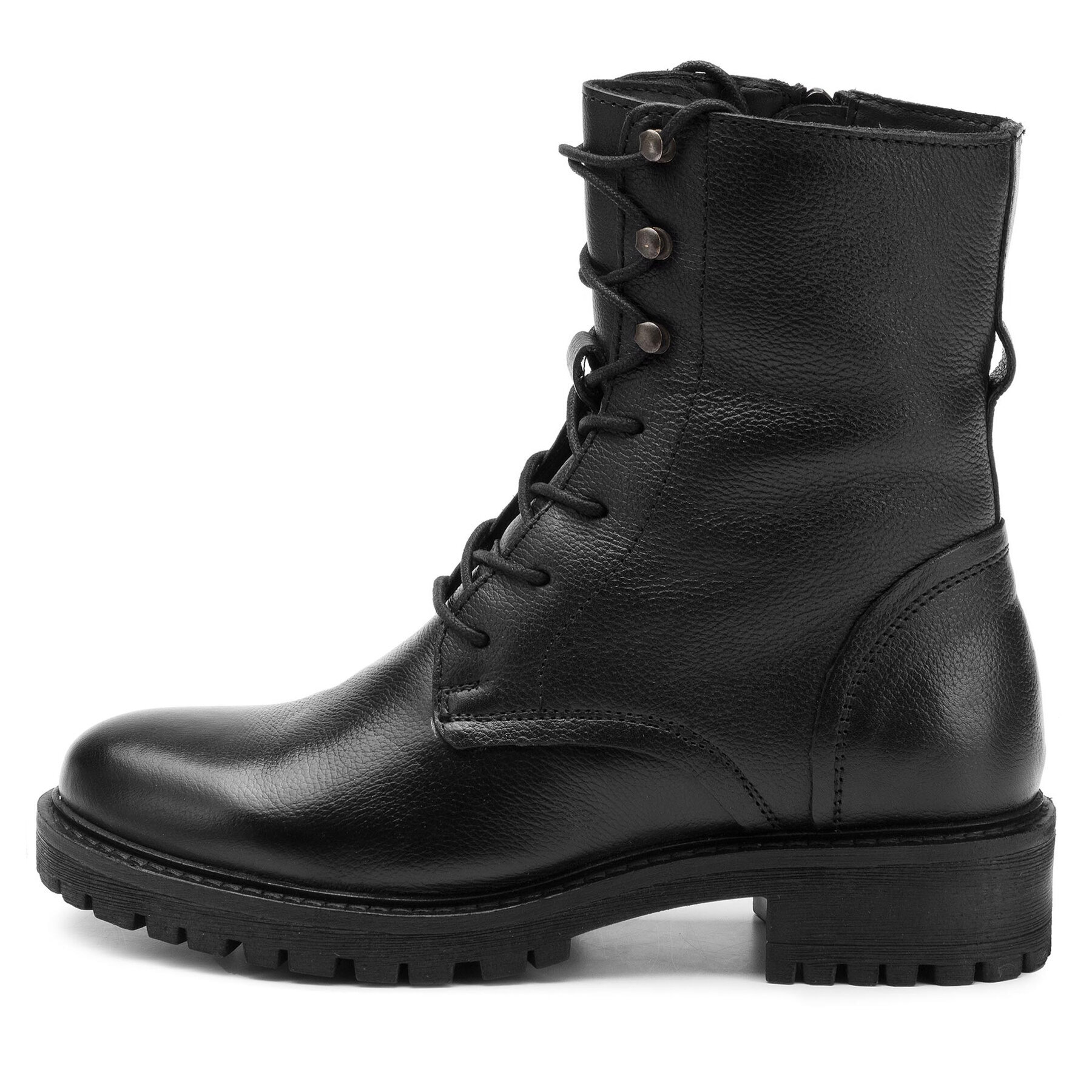 Pohodni čevlji Geox