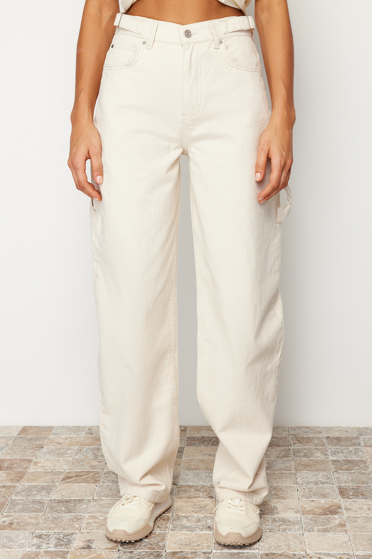 Trendyol Ecru Loose Cut High Waist Carpenter Skater Jeans