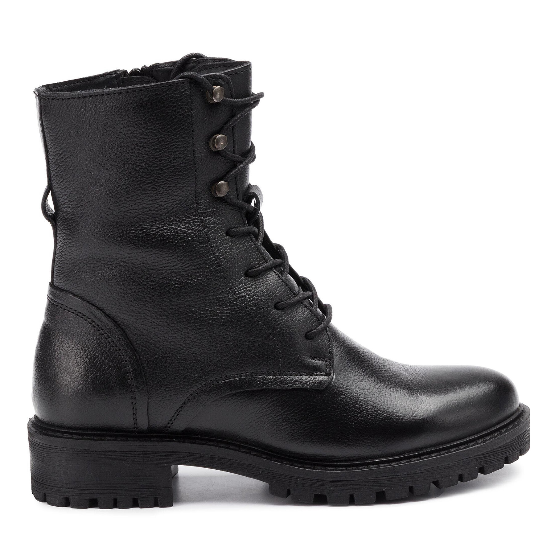 Pohodni čevlji Geox