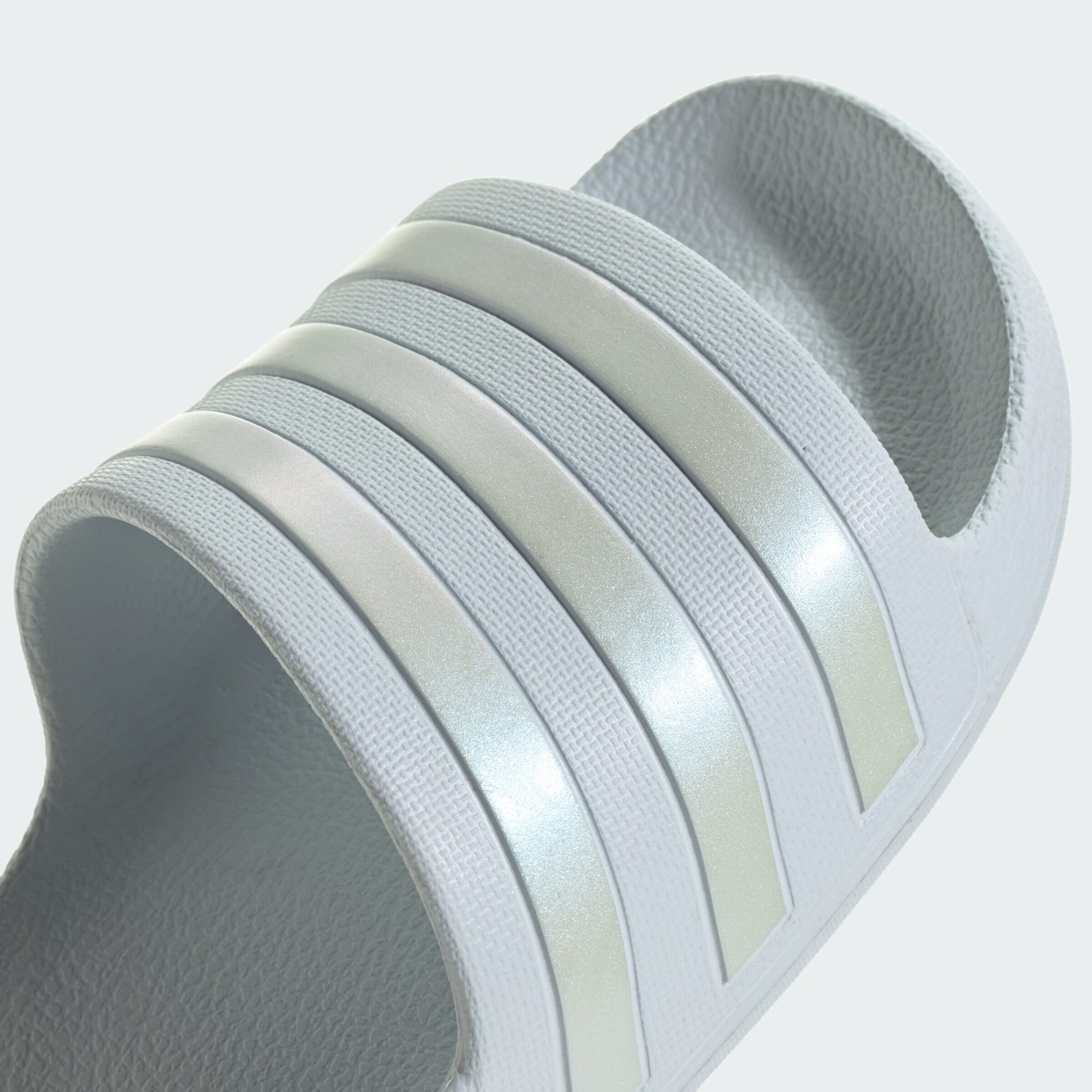 ADIDAS PERFORMANCE Čevelj za na plažo/kopanje 'Adilette Aqua' opal / svetlo modra