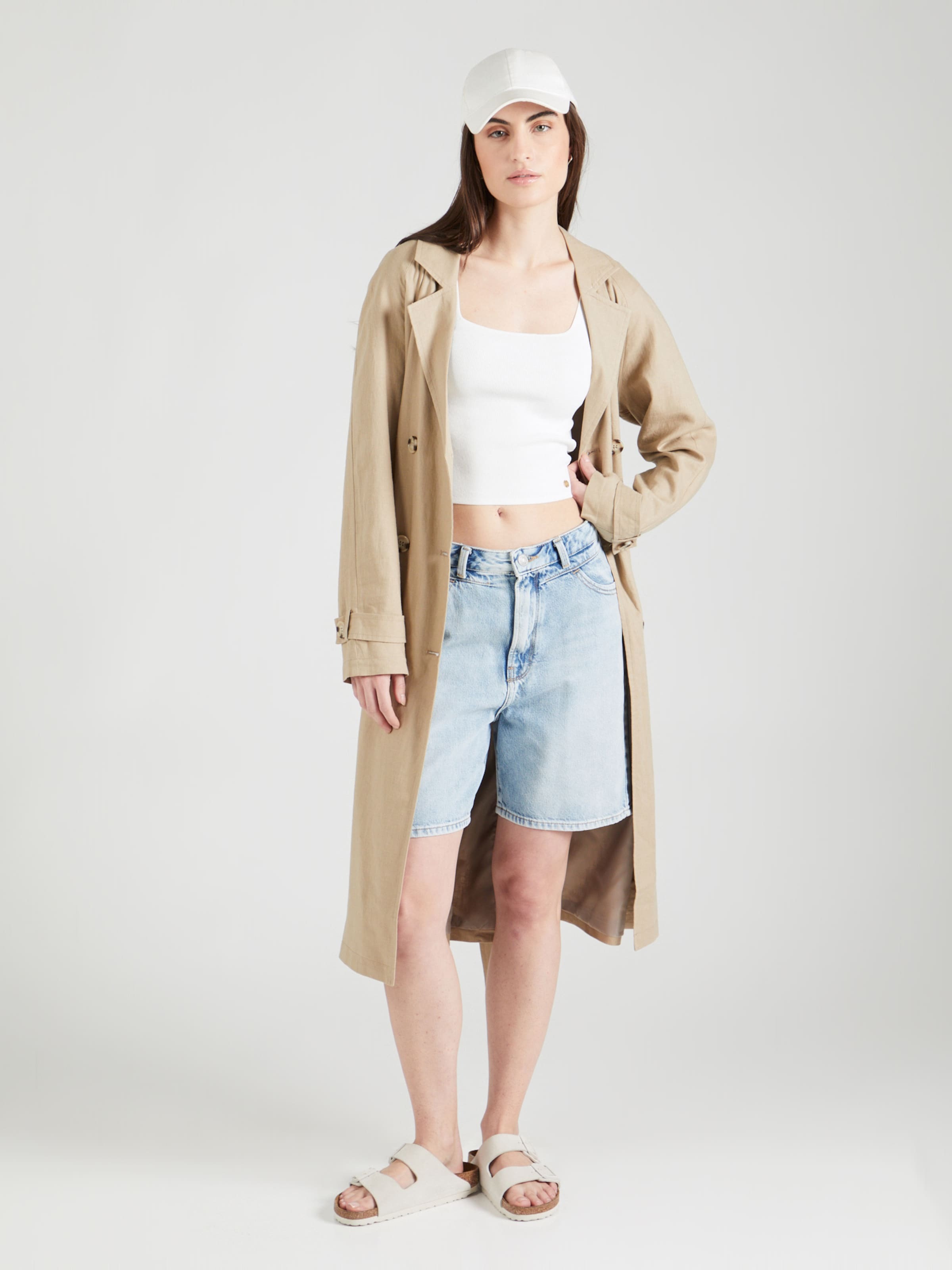 LTB Top z naramnicami 'MOZEGE' bela