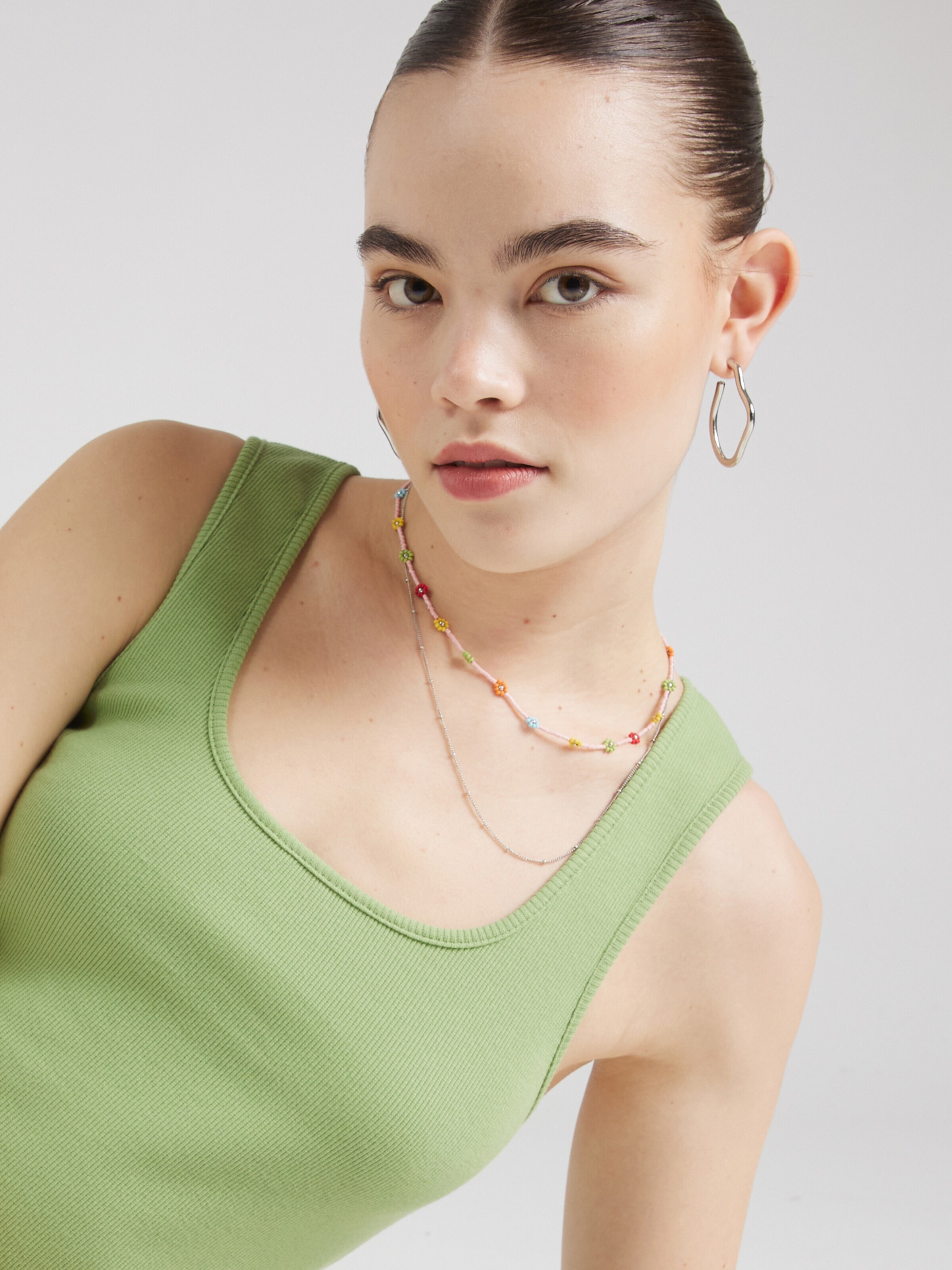 florence by mills exclusive for ABOUT YOU Top 'Mixed Berries' svetlo zelena