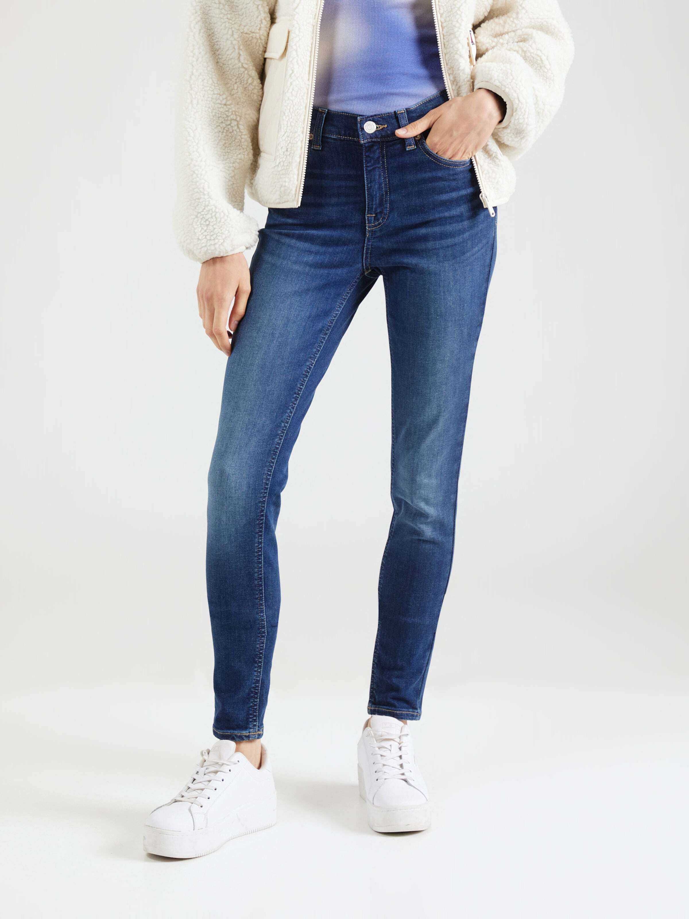 Tommy Jeans Kavbojke 'NORA' moder denim