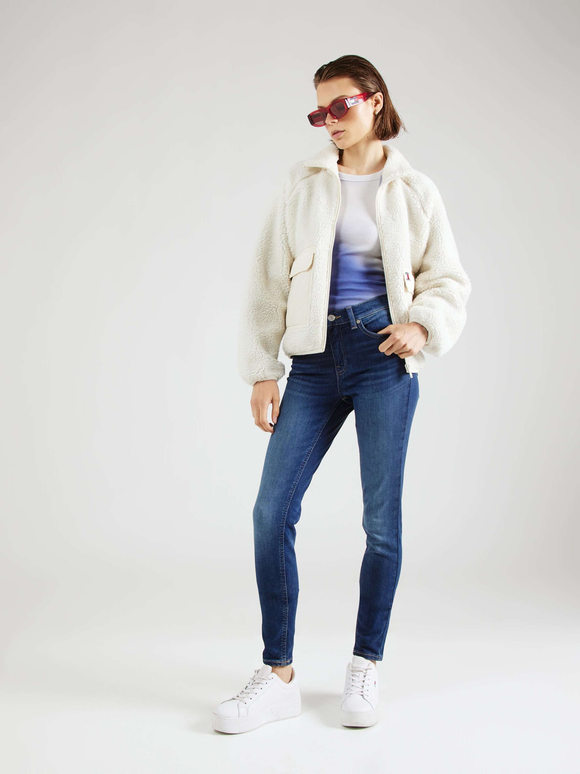 Tommy Jeans Kavbojke 'NORA' moder denim